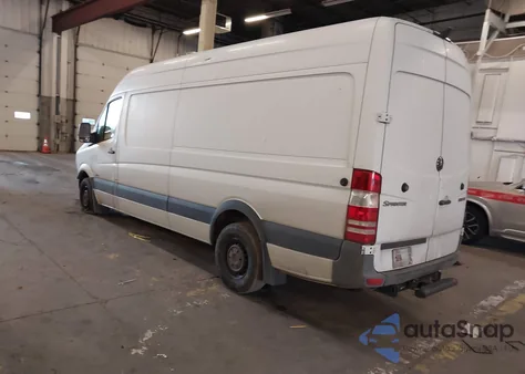 2013 Mercedes-Benz Sprinter 2500 High Roof from USA, damaged, VIN WD3PE8CC1D5781456